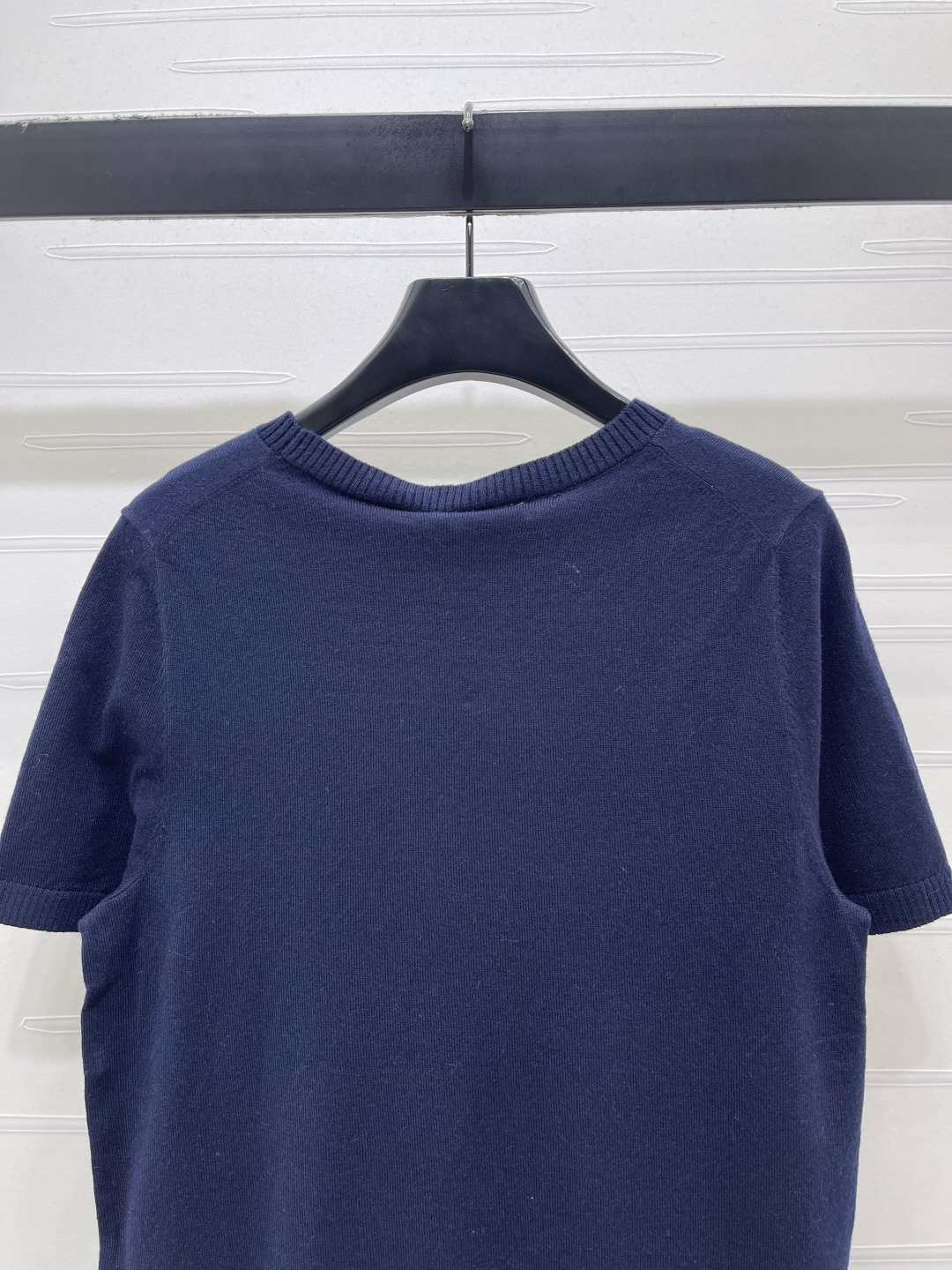 Women's short sleeves